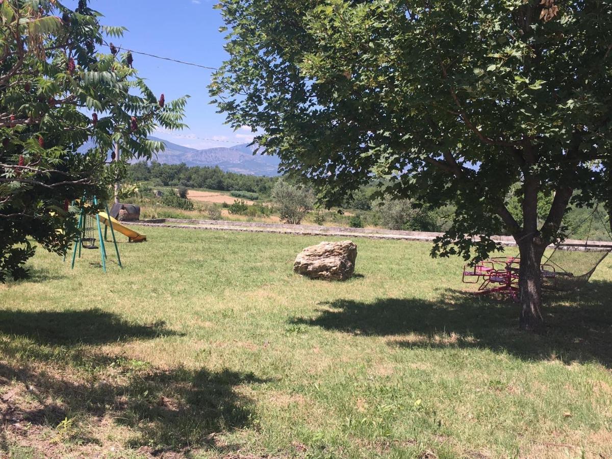 Bed&Breakfast La Ginestra Abbateggio Exterior photo